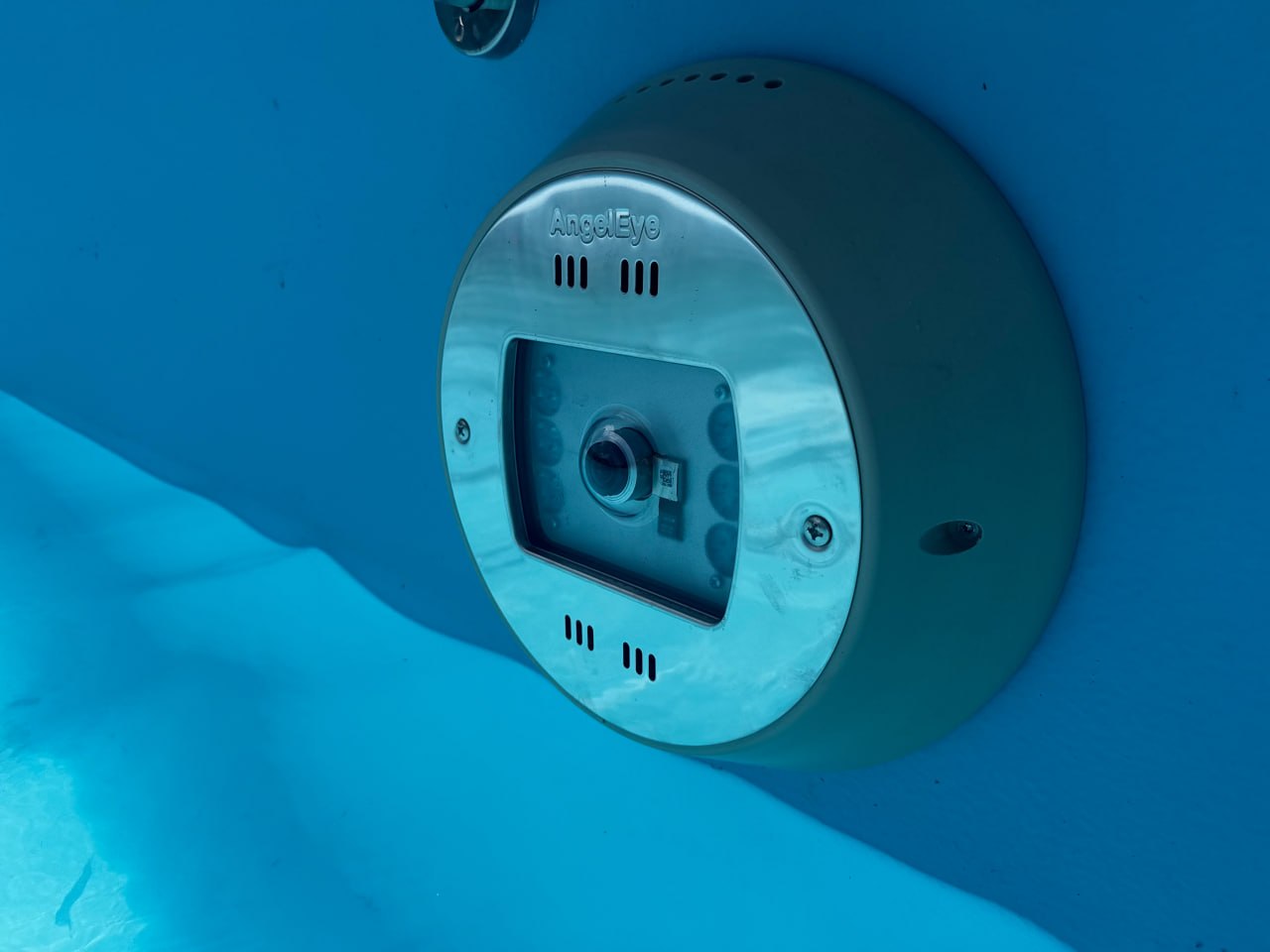 AngelEye underwater drowning-detection camera in a pool